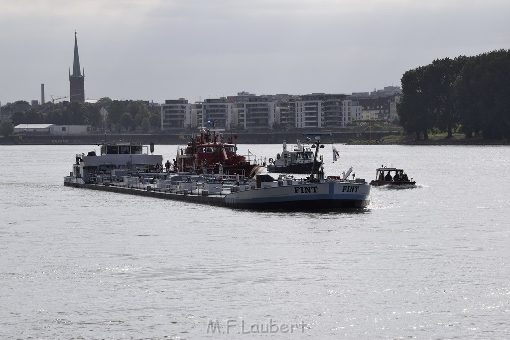 Schiff 1 Koeln in Hoehe der Koelner Zoobruecke P129.JPG - Miklos Laubert